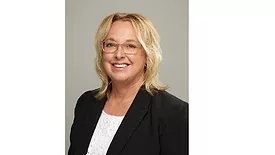 Sally Boyer Headshot