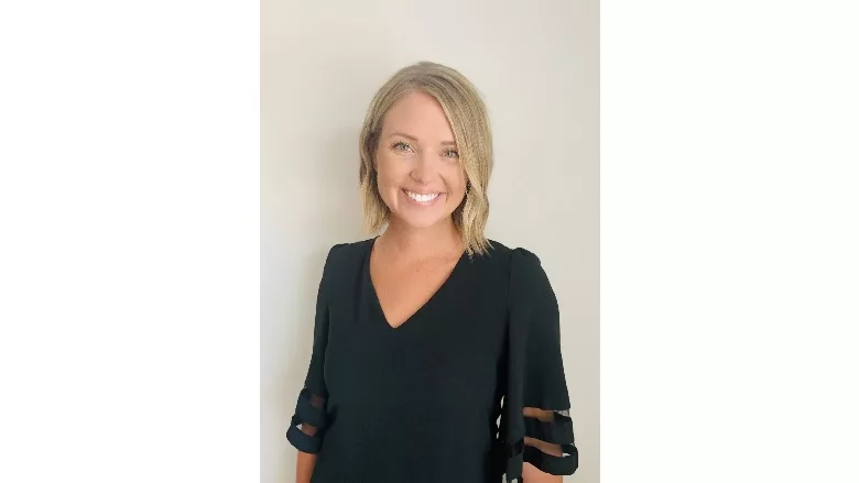 Lynne Orlowski Headshot