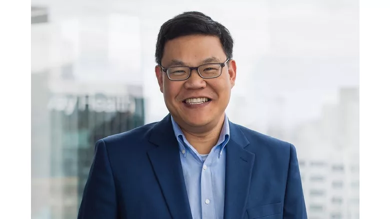 Roger Chang Headshot