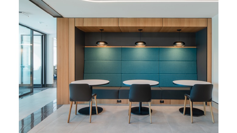 Dyer Brown Murtha Cullina LLP Office Seating Area