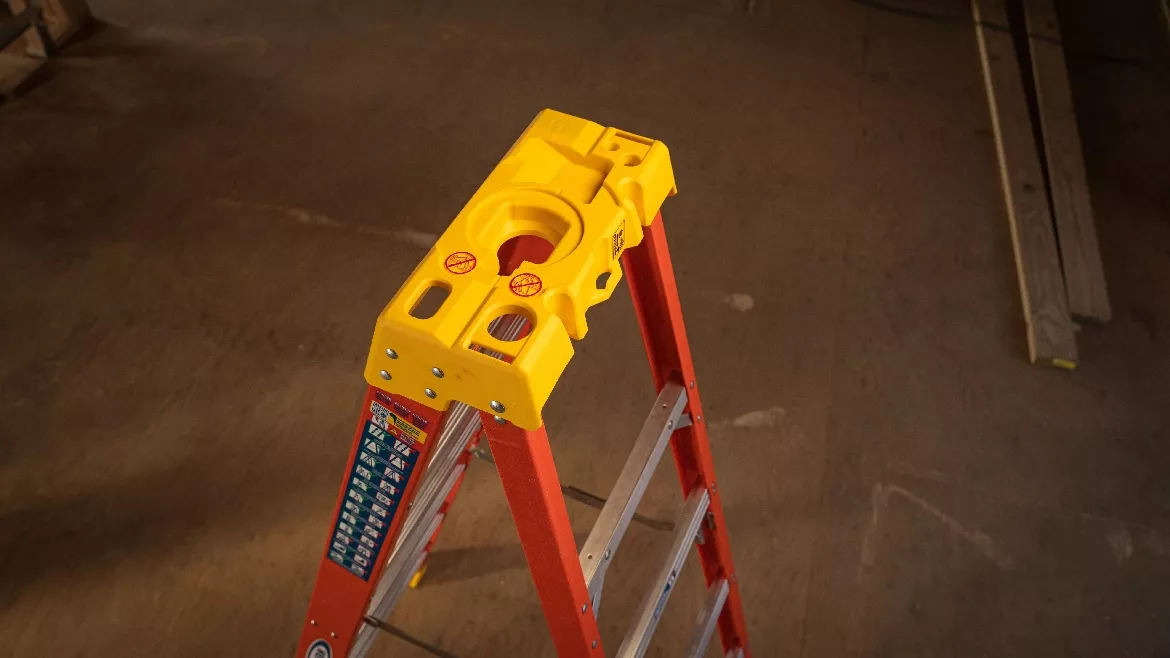 Werner Locktop With Yellow Top