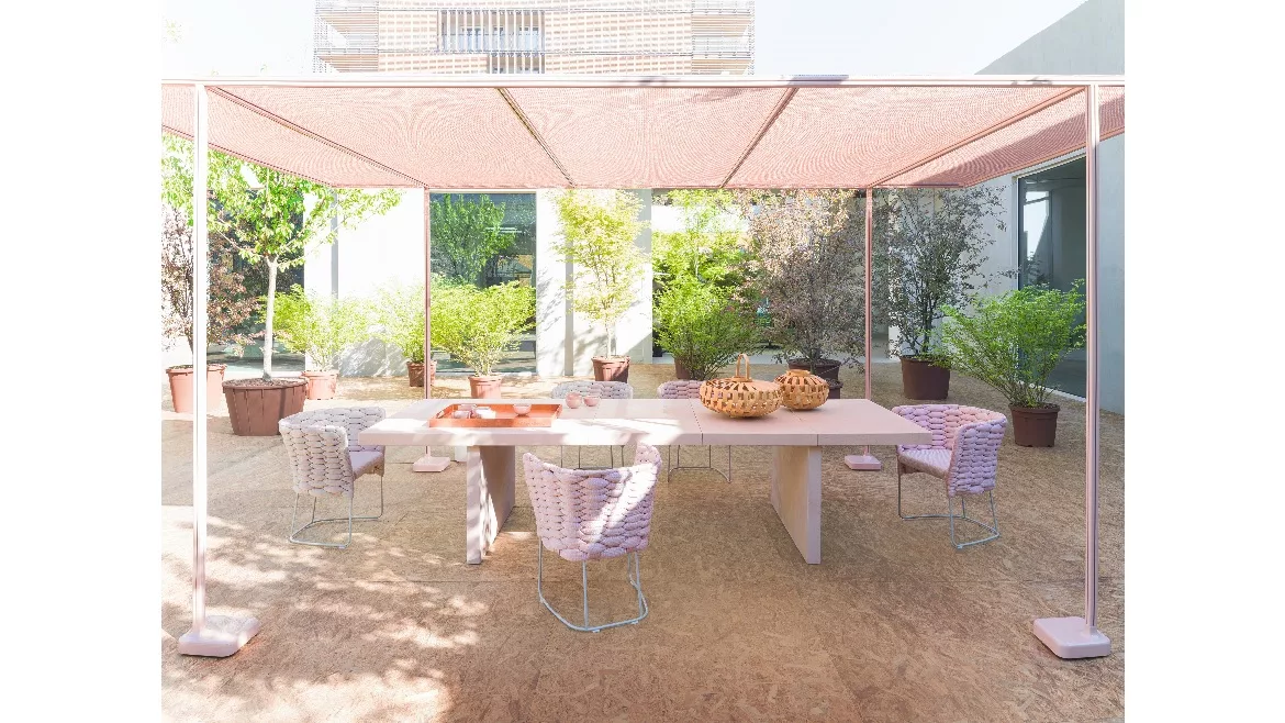 Paola Lenti Concreto Table