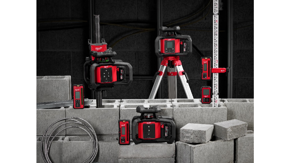 BLACK + DECKER Laser Level with Wall Mounting Accessories 