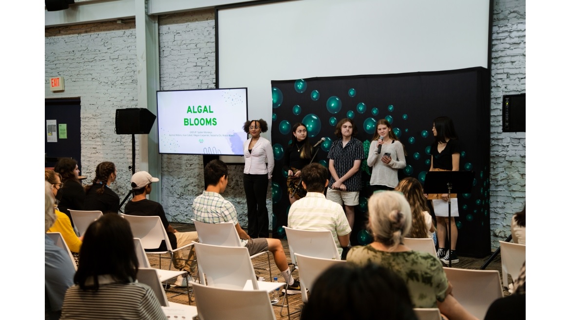 Wege Prize High School Collaborative Studio Group Presentation About Algal Blooms
