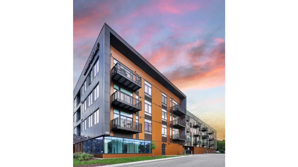 Waterford Bay Apartments Picture 4