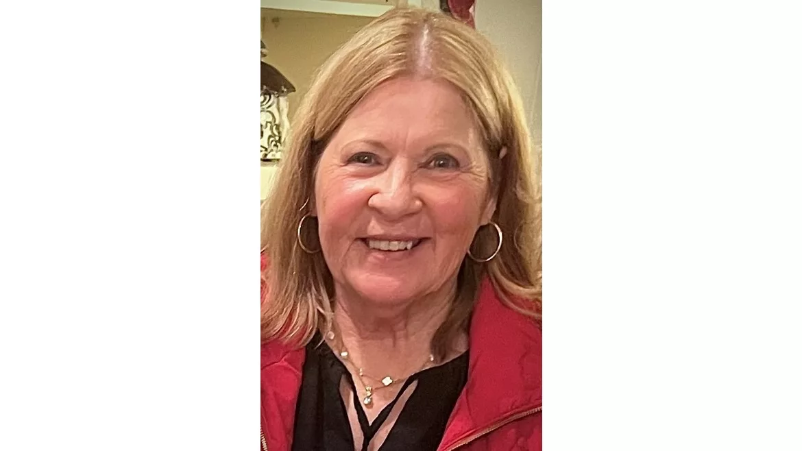 Renee Cieslikowski Headshot