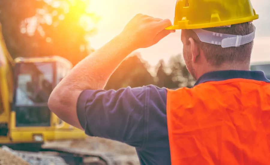 contractor works in the heat