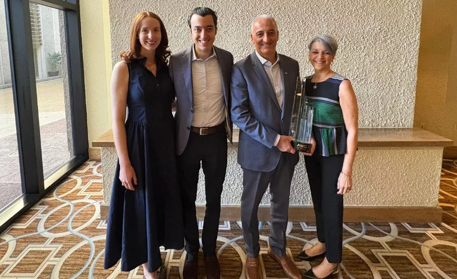 family photo with award