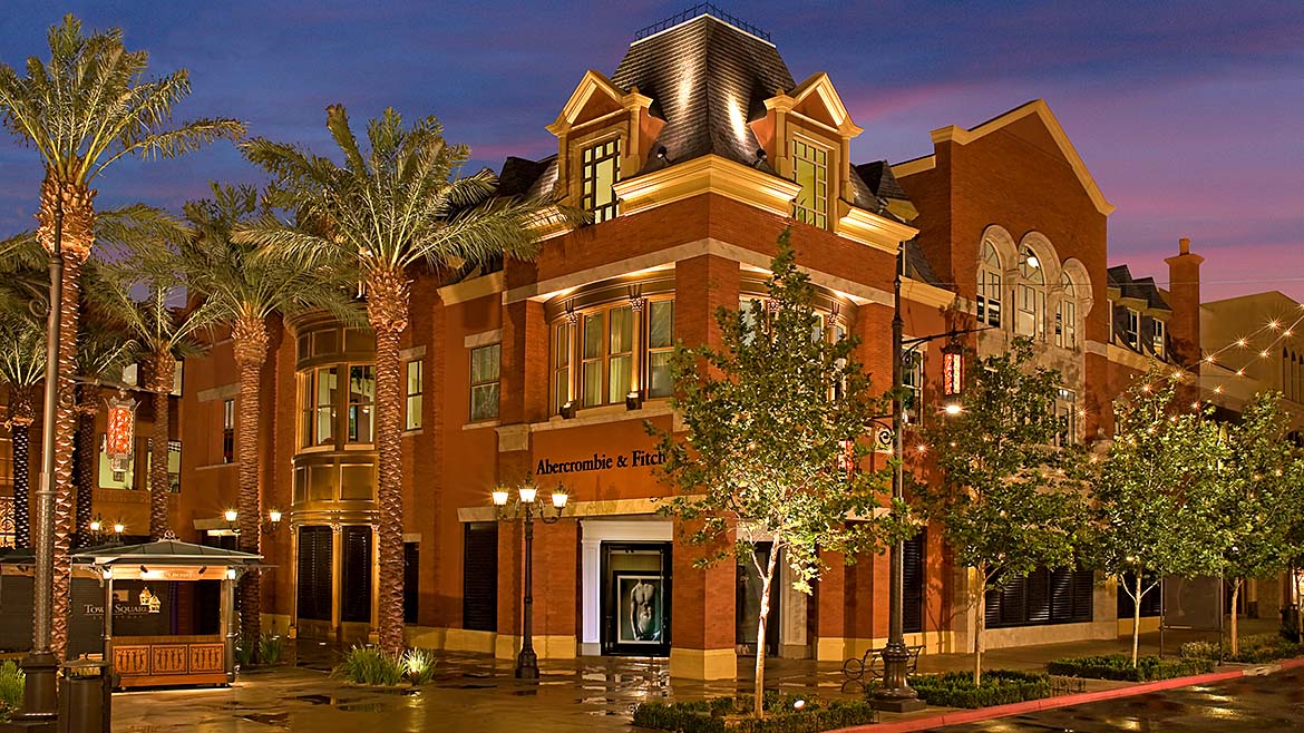Abercrombie & Fitch store exterior