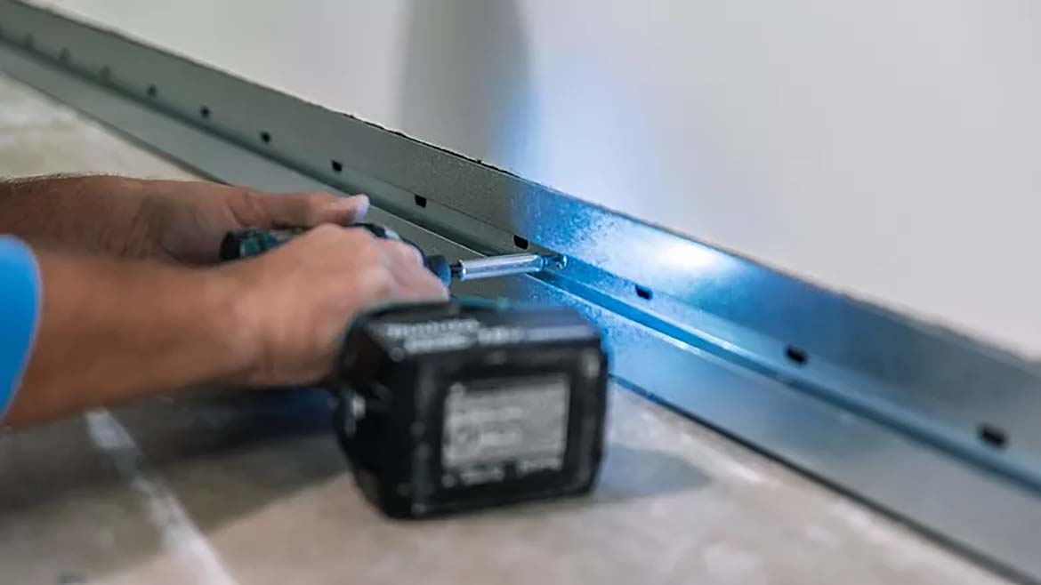Drywall Stud System Prevents Water Damage