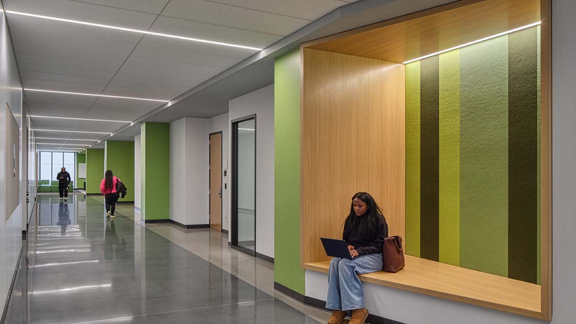 Rockfon Medical Plus ceiling tiles in a hospital