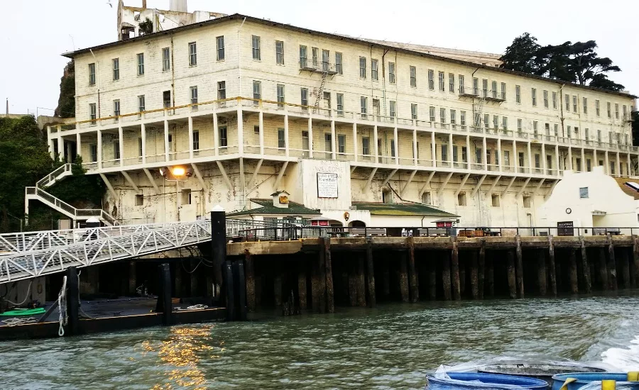 Alcatraz_01